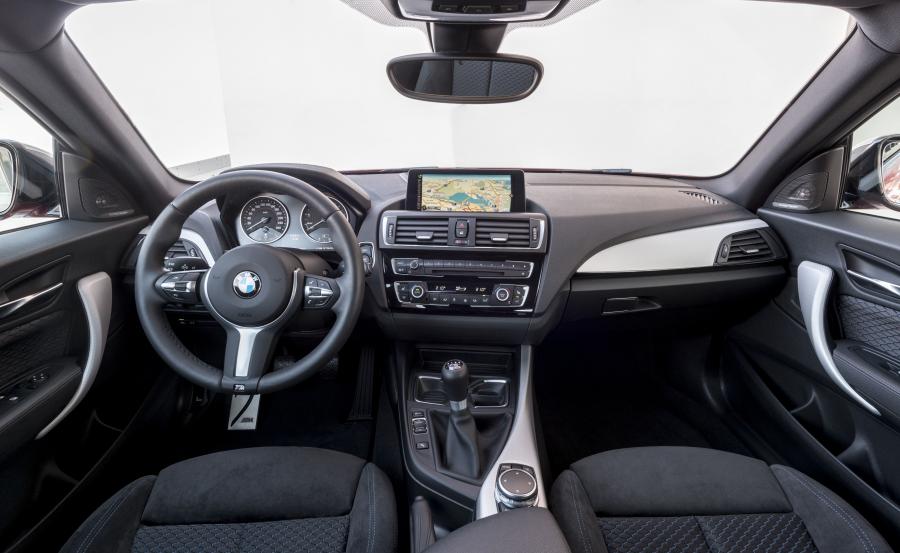  BMW M135i 3-Door 2015 года  (фото 20 из 35)